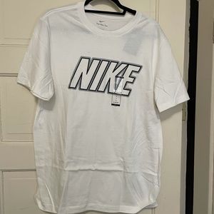 BRAND NEW W TAGS NIKE TEE - S LARGE